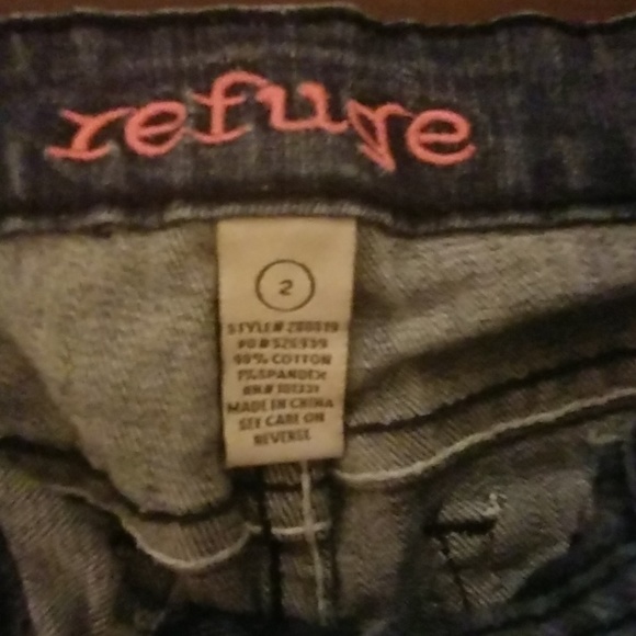 Jean shorts - Picture 3 of 3